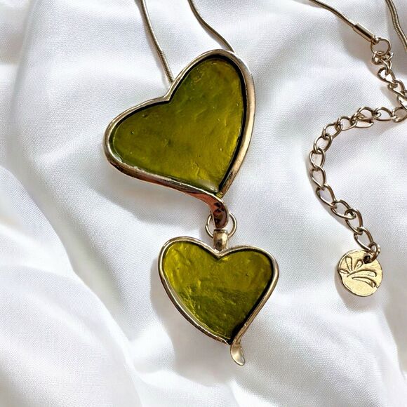 Vintage-Style 20" Heart Pendant Necklace – Double Green enamel  Hearts - Picture 1 of 7